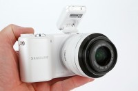 Câmera Digital Samsung NX2000 SMART