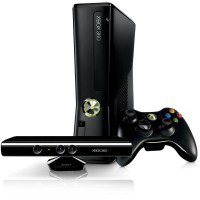 Console de Videogame Microsoft Xbox 360 Slim 4GB + Kinect